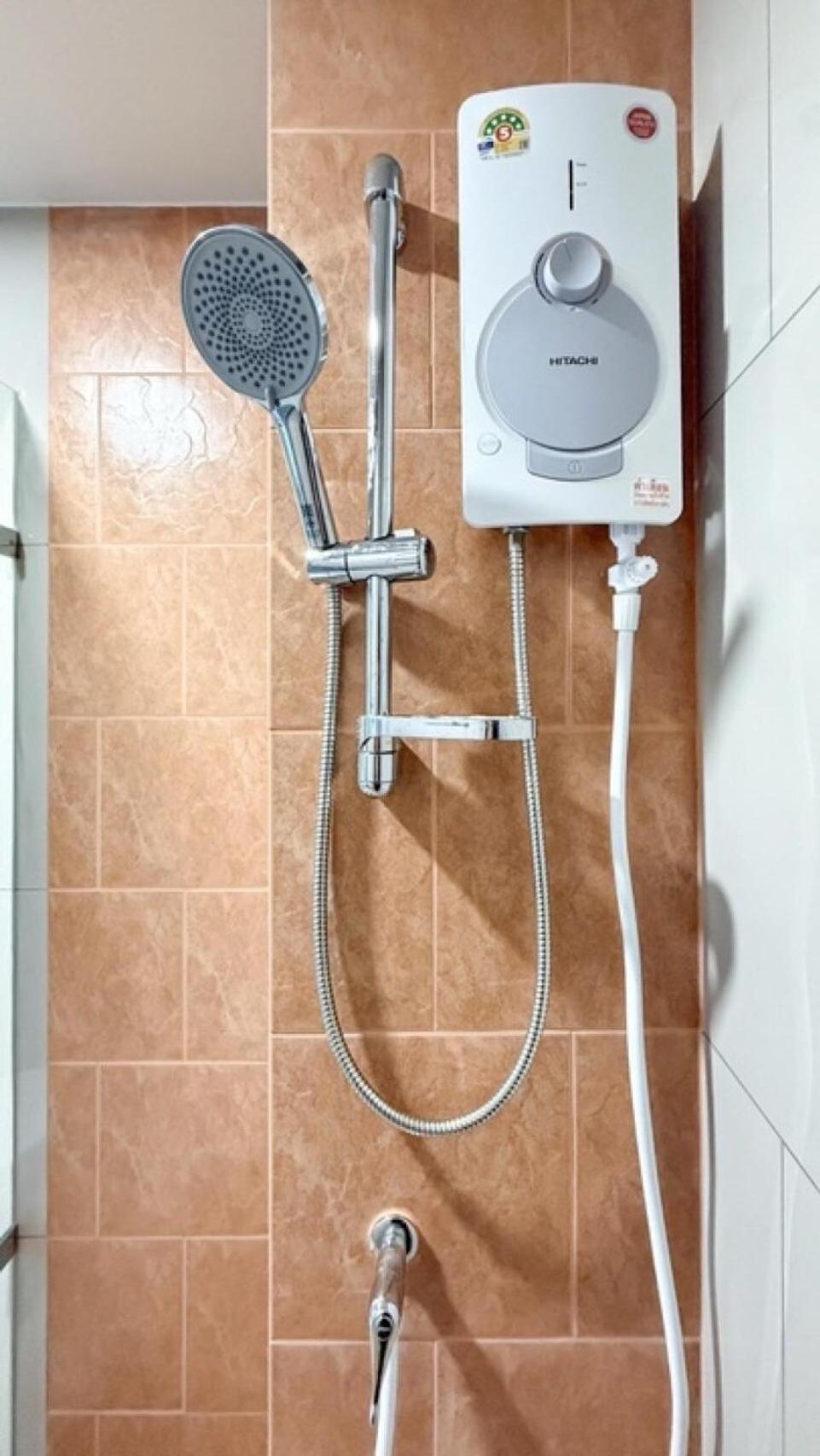 New 1-bedroom For Rent 0 Meters From Bts Wutthakat