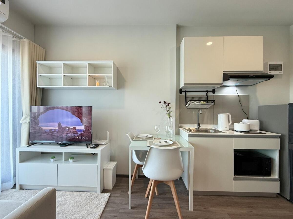 New 1-bedroom For Rent 0 Meters From Bts Wutthakat Bangkok