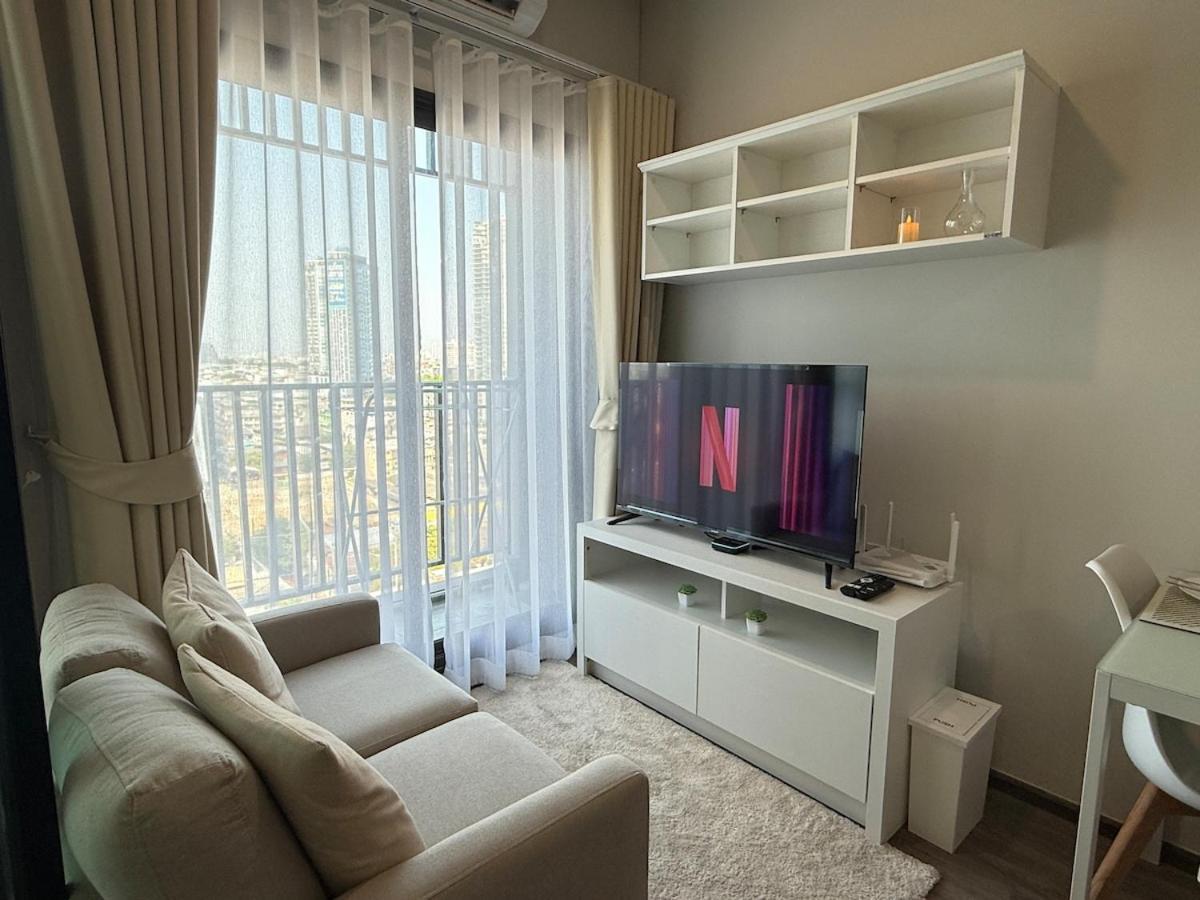 New 1-bedroom For Rent 0 Meters From Bts Wutthakat *
