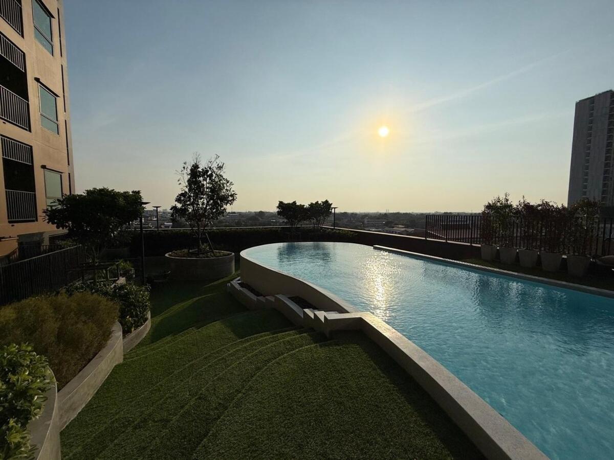 Apartment New 1-bedroom For Rent 0 Meters From Bts Wutthakat Bangkok