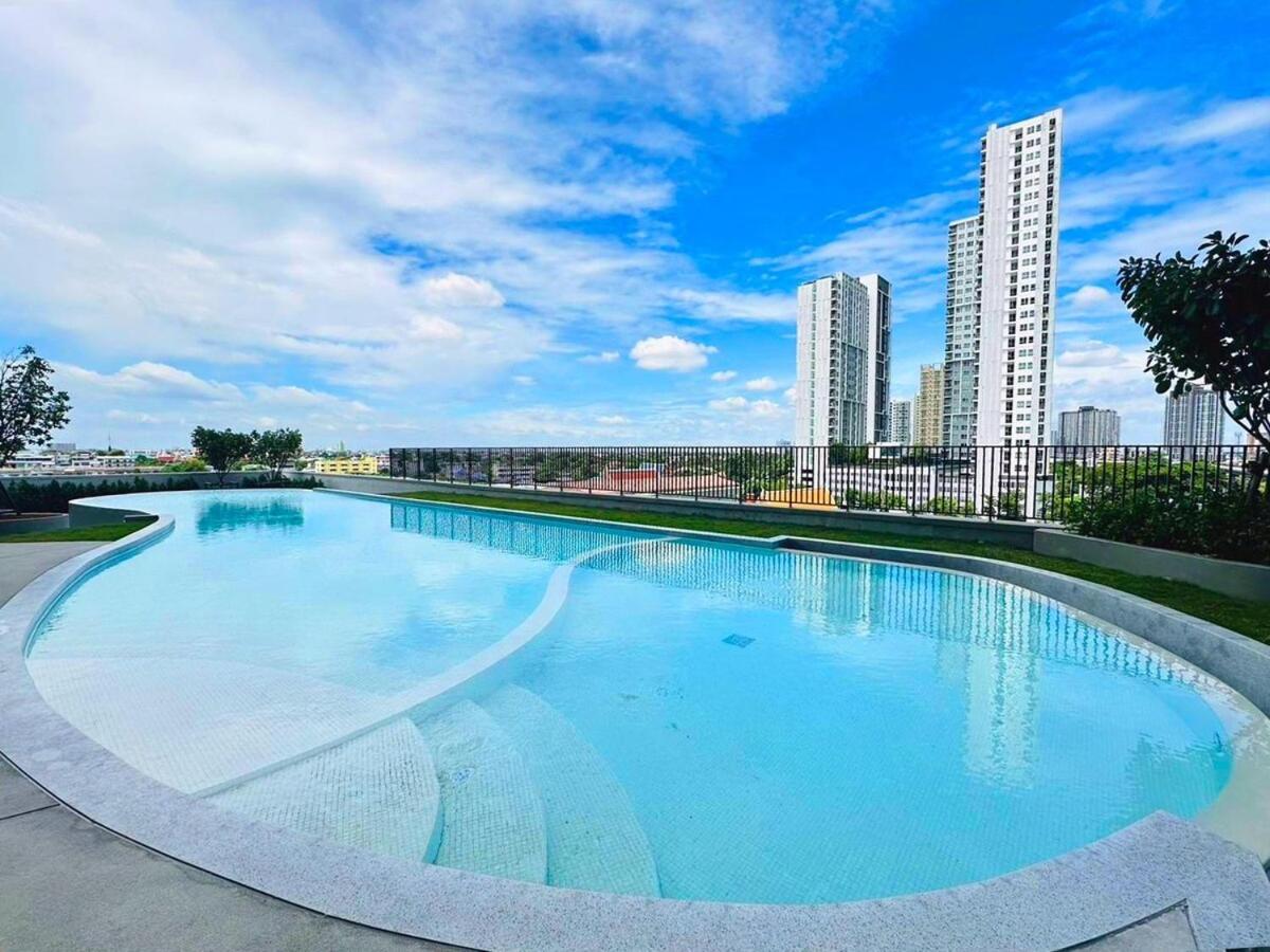 New 1-bedroom For Rent 0 Meters From Bts Wutthakat