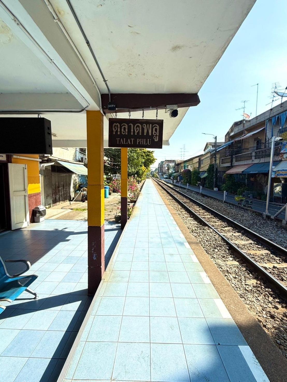 Apartment New 1-bedroom For Rent 0 Meters From Bts Wutthakat *