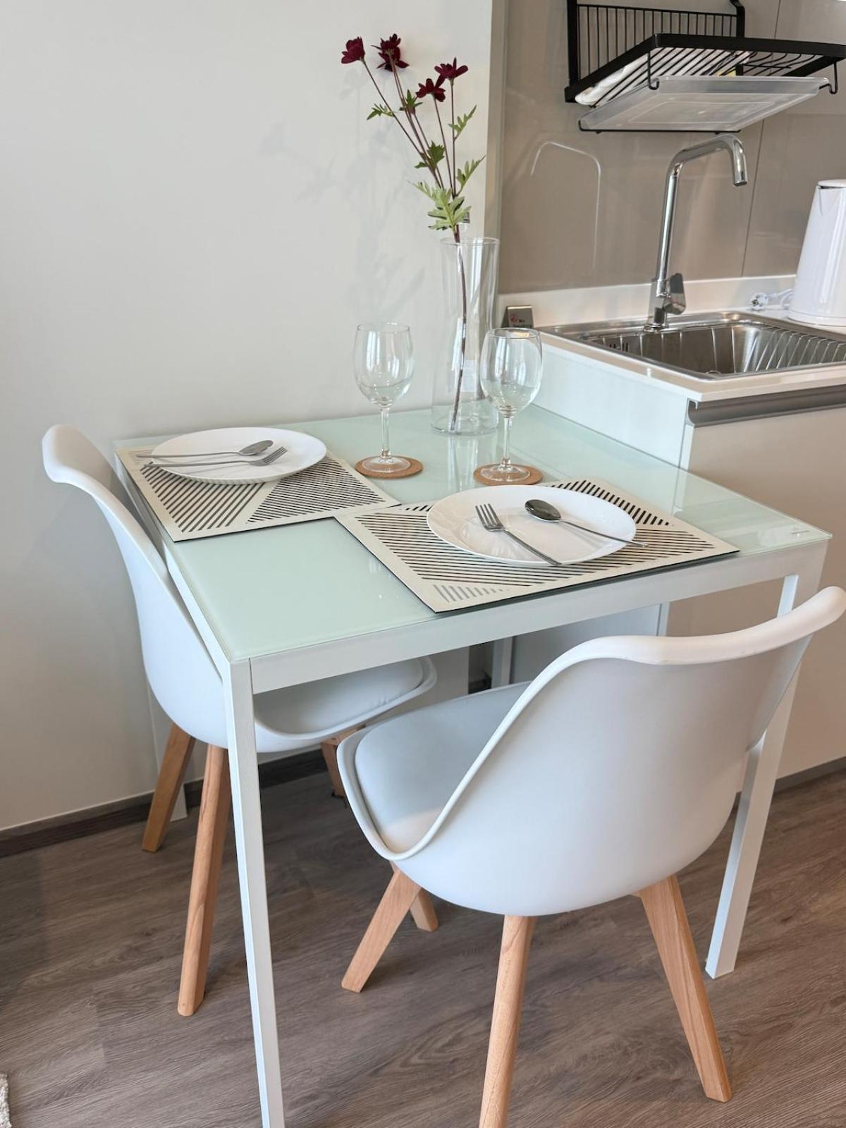 Apartment New 1-bedroom For Rent 0 Meters From Bts Wutthakat Bangkok